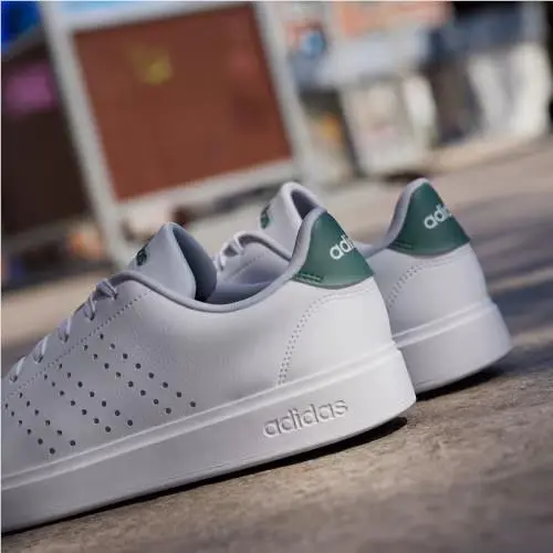 Adidas shoes - Cloud White / Core Black / Collegiate Green 17