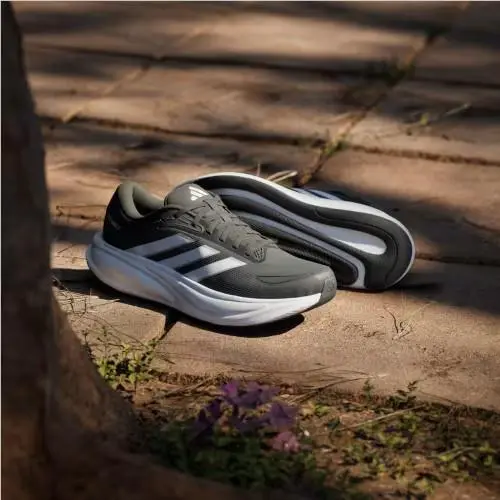 Adidas shoes - Core Black / Cloud White / Matte Silver 6
