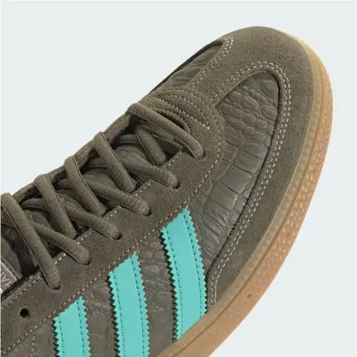 Adidas shoes - Olive Strata / Acid Mint / Gum 8