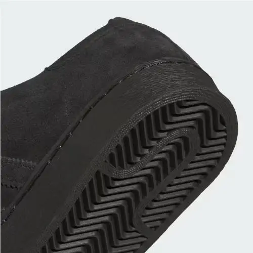 Adidas shoes - Core Black / Core Black / Supplier Colour 18