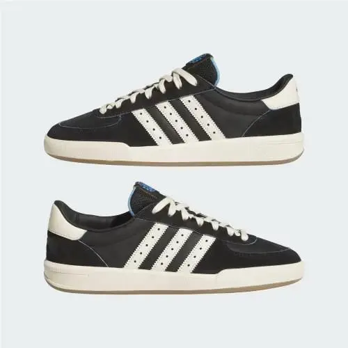 Adidas shoes - Core Black / Cream White / Gum 6