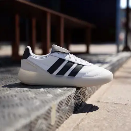 Adidas shoes - Cloud White / Core Black / Alumina 11