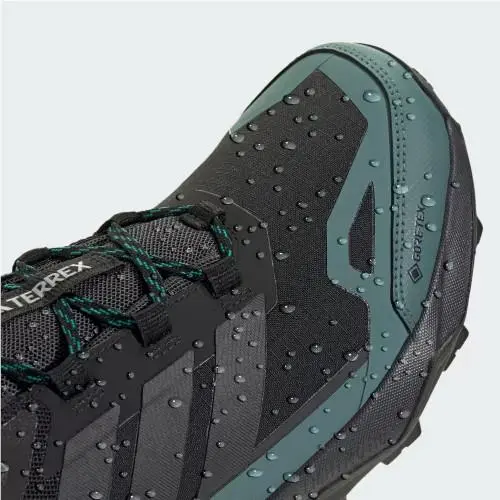 Adidas shoes - Core Black / Carbon / Pure Teal 19