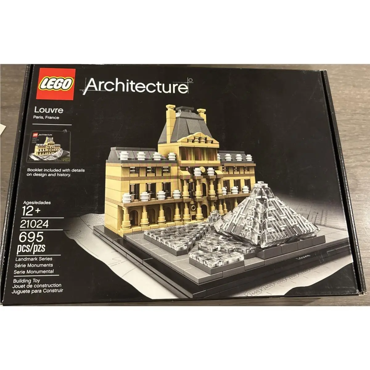 Lego Architecture: Louvre 21024 Retired - Red
