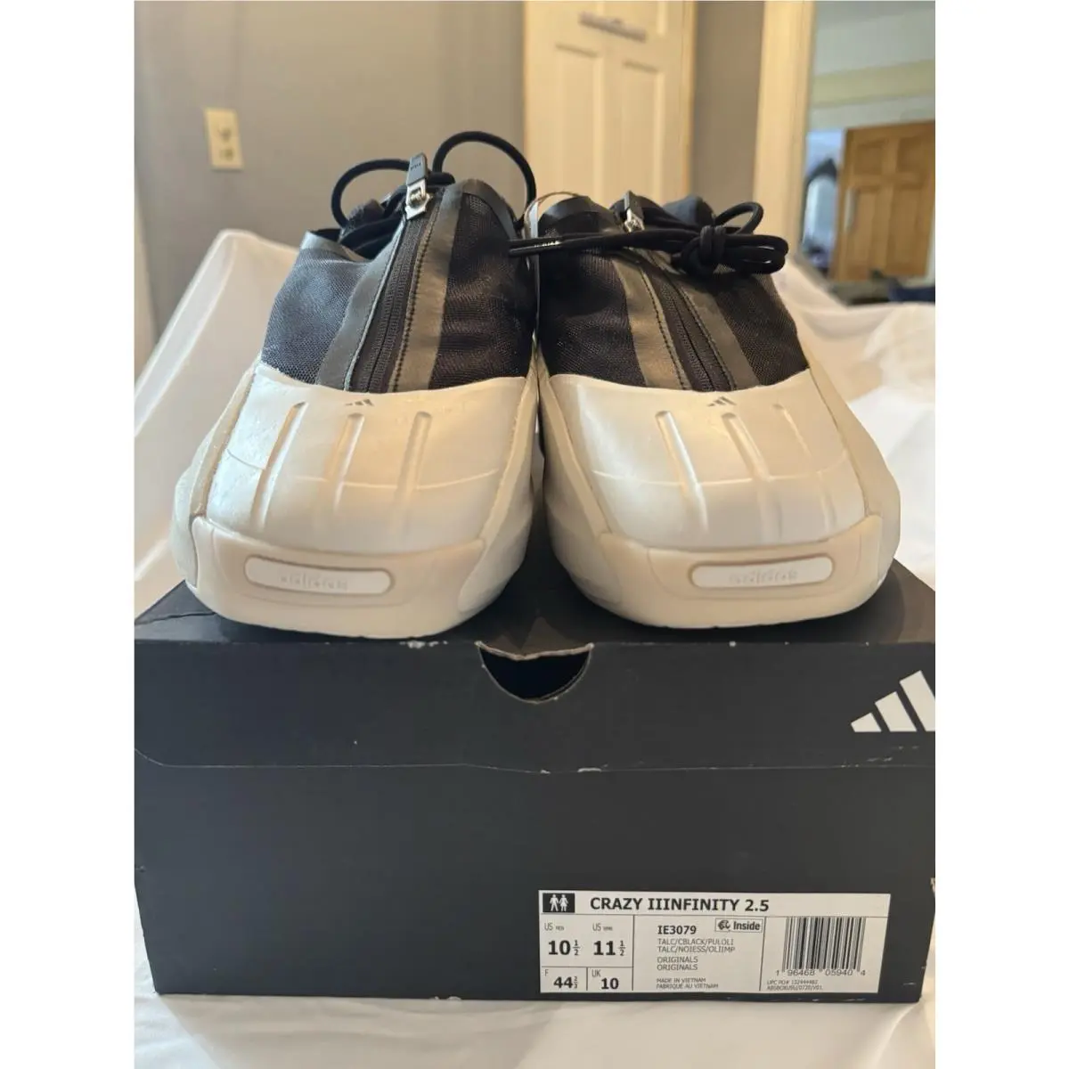 Adidas shoes - adidas Crazy - Crazy - Talc/Core Black/Pulse Olive 11
