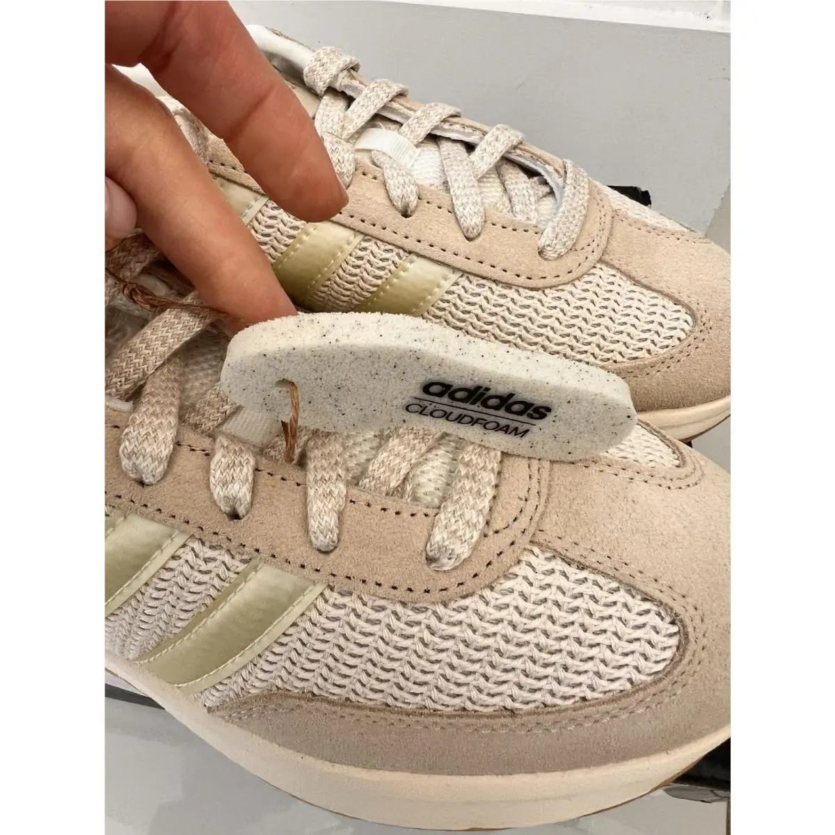 Adidas shoes - adidas Run 70s - Run - Beige 1