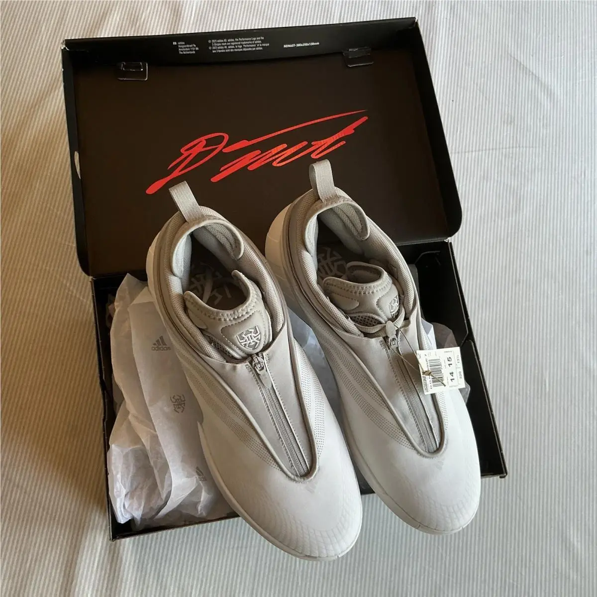 Adidas shoes - adidas D.O.N. Issue #7 - Issue - JS1299 - White, Manufacturer: Cloud White/Grey Two/Cloud White 0