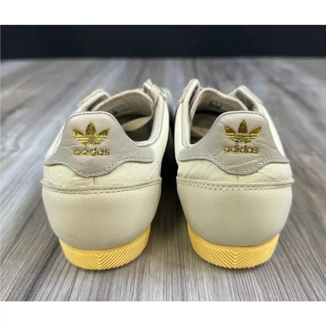 Adidas shoes - adidas W - JI2664 - Ivory 2