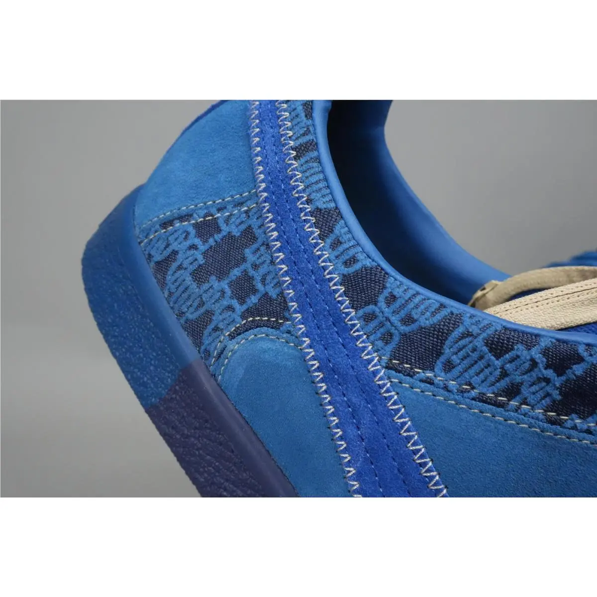 Puma shoes - Puma Clyde Pre-Game Runway Dapper Dan - Blue 1