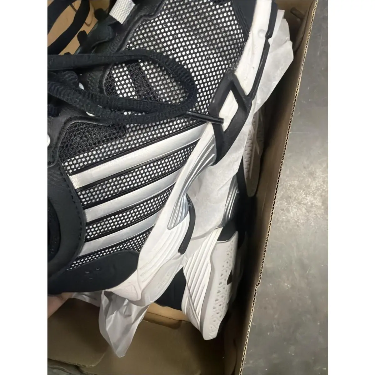 Adidas shoes - adidas Volley Team - Volley Team - Black 2