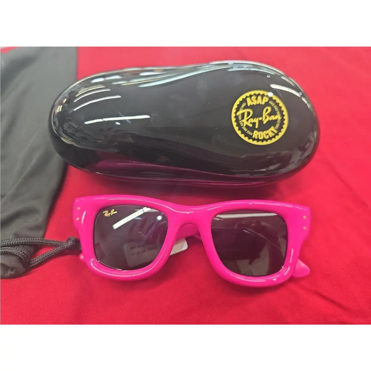 Ray-ban x A$ap Rocky Wayfarer Puffer RB 4940 6832/87 Fucsia + Ultra Black 47mm