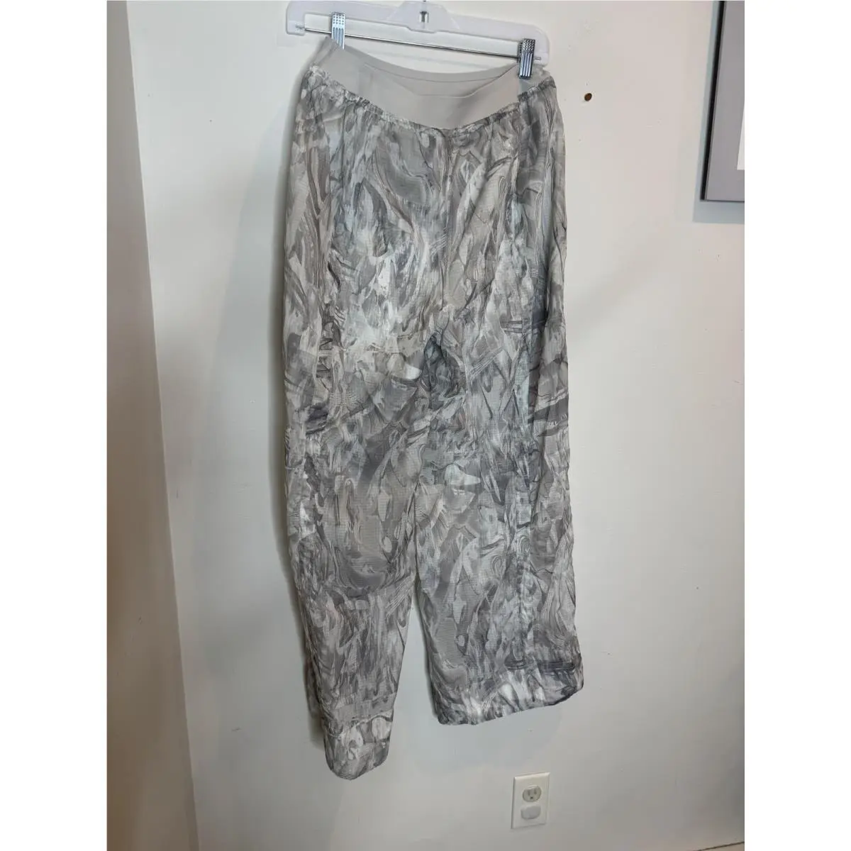 Lululemon clothing - Gray 7