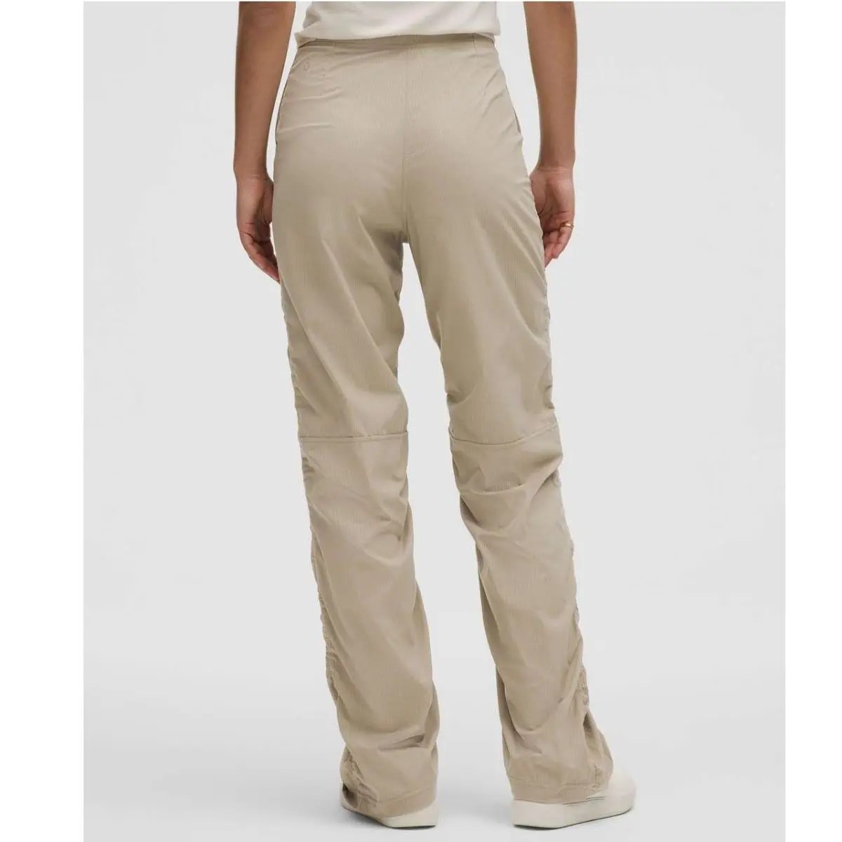 Lululemon clothing - Tan 0