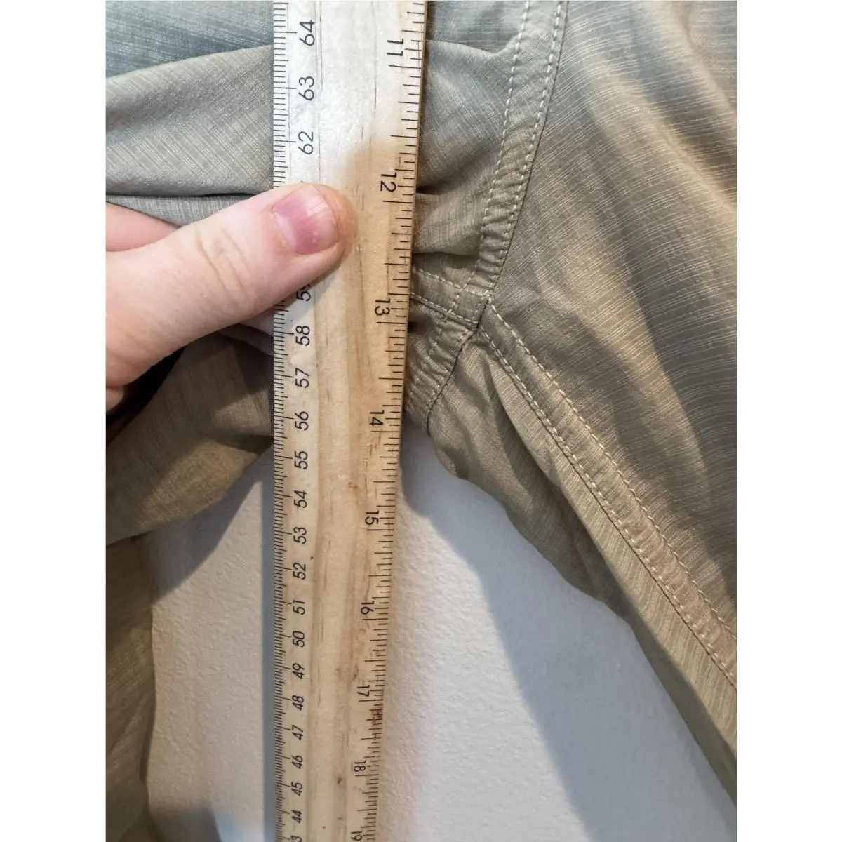 Lululemon clothing - Beige 2