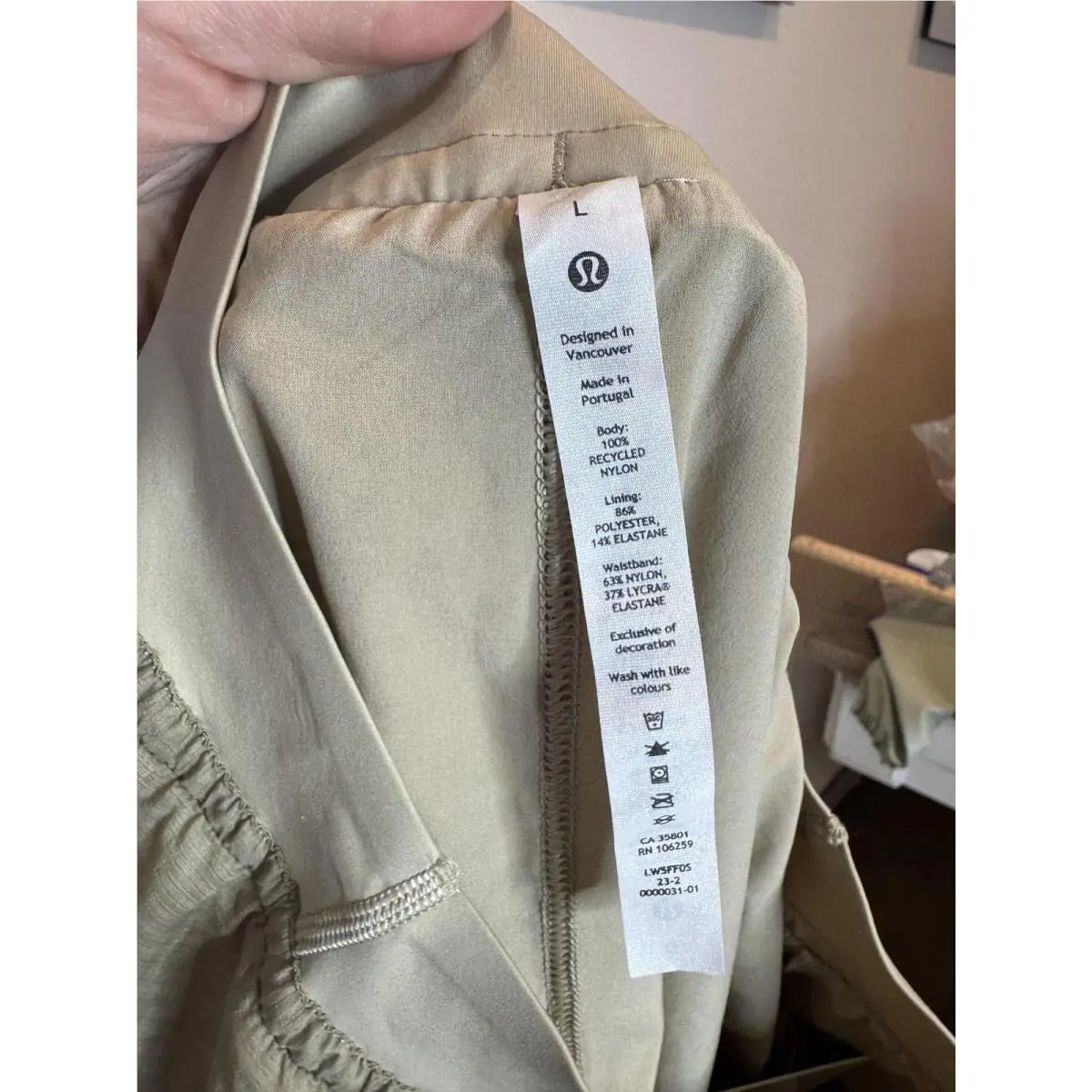 Lululemon clothing - Beige 4