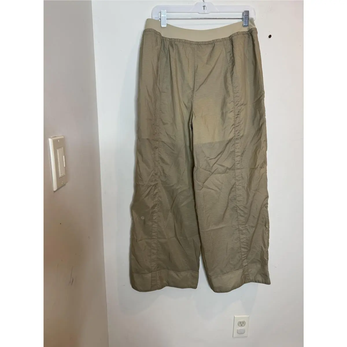 Lululemon clothing - Beige 6