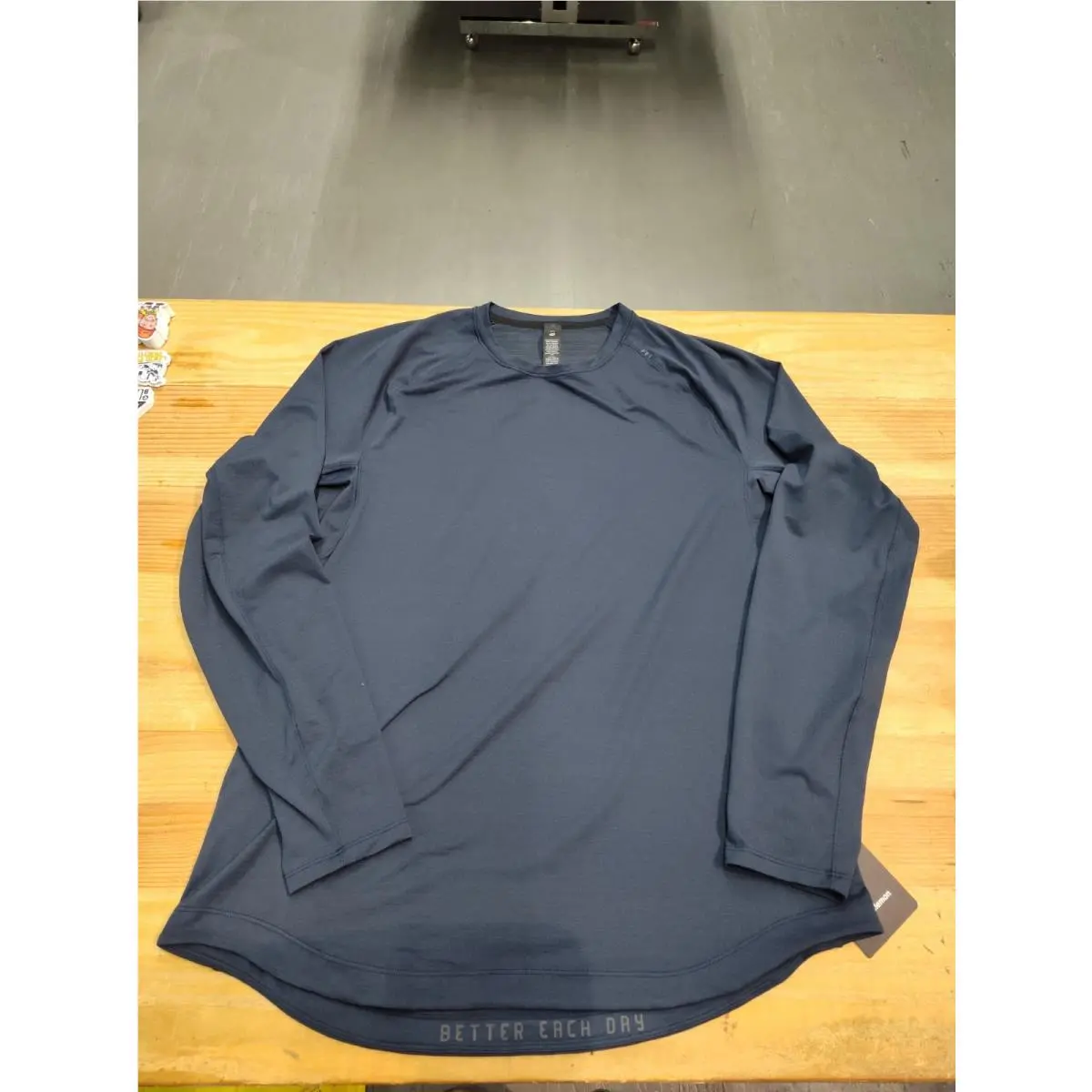 Lululemon License to Train Long Sleeve Shirt Mens L Navy Blue Workout Gym