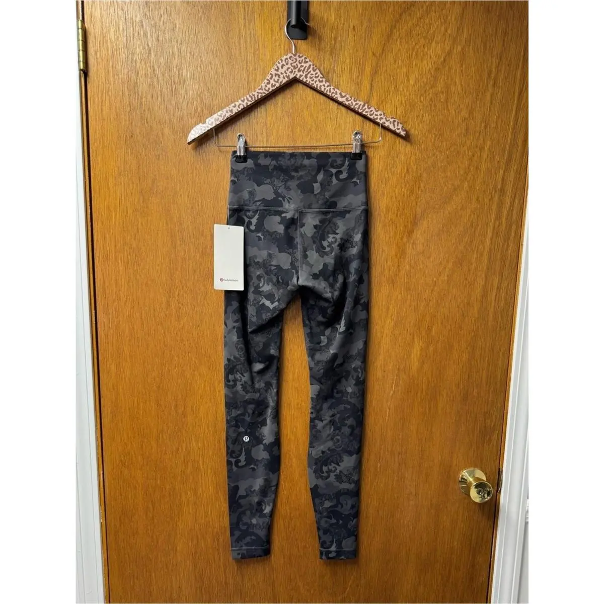 Lululemon clothing - Black 5