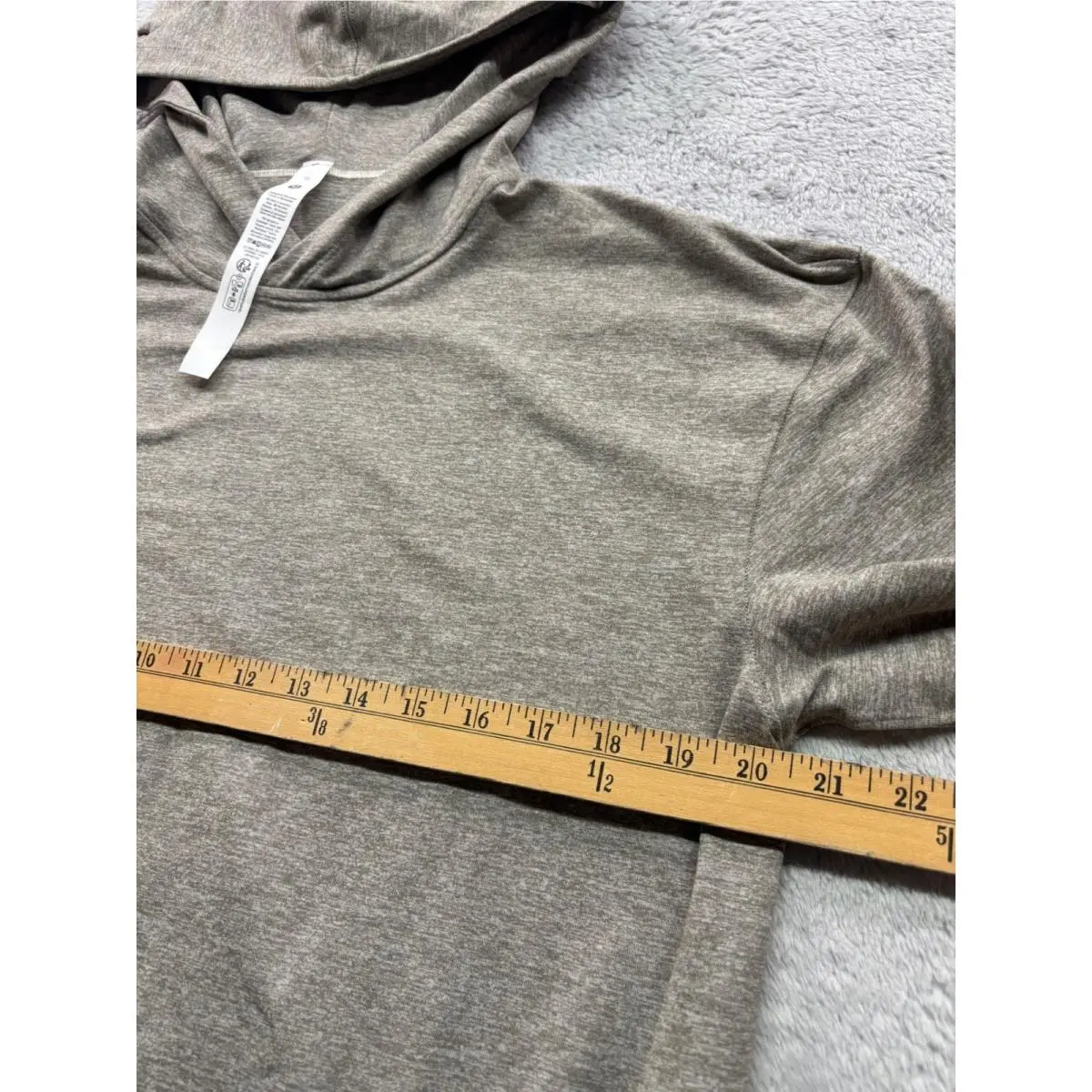 Lululemon clothing - Beige 4