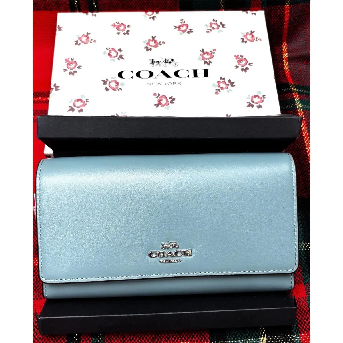 Coach 65558B Sv/marine Smooth Leather Phone Wallet Cross Body Bag