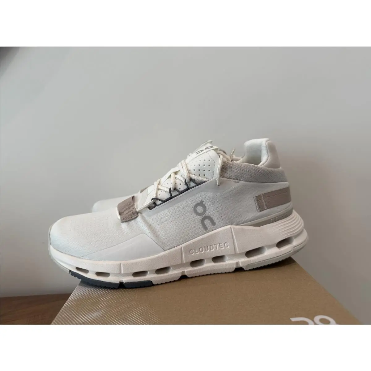 On-Running shoes - Cloudnova 2 - Cloudnova - 3WE30222053 - Ice/Sand 10