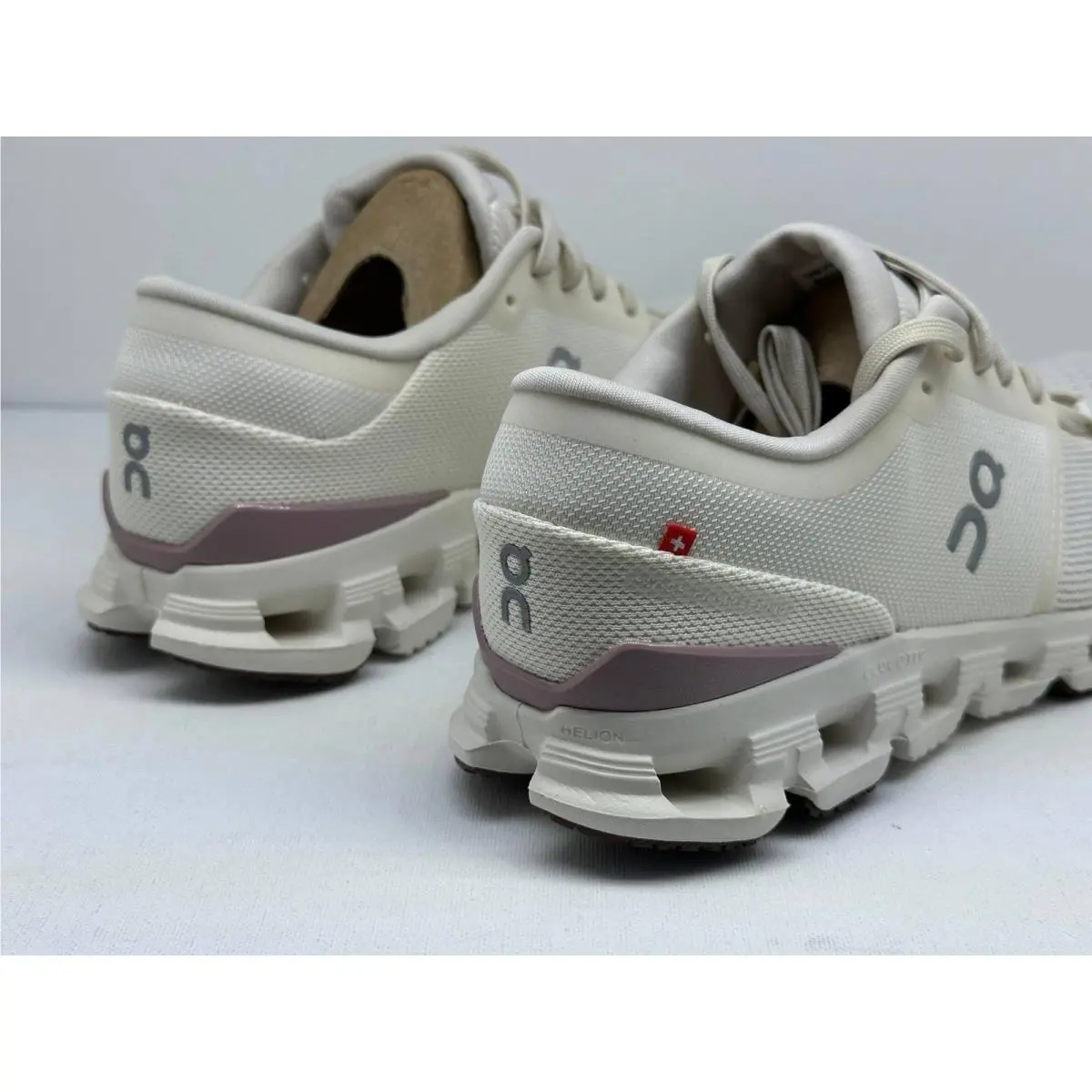 On-Running shoes - On Running Cloud X 4 - Ivory 1