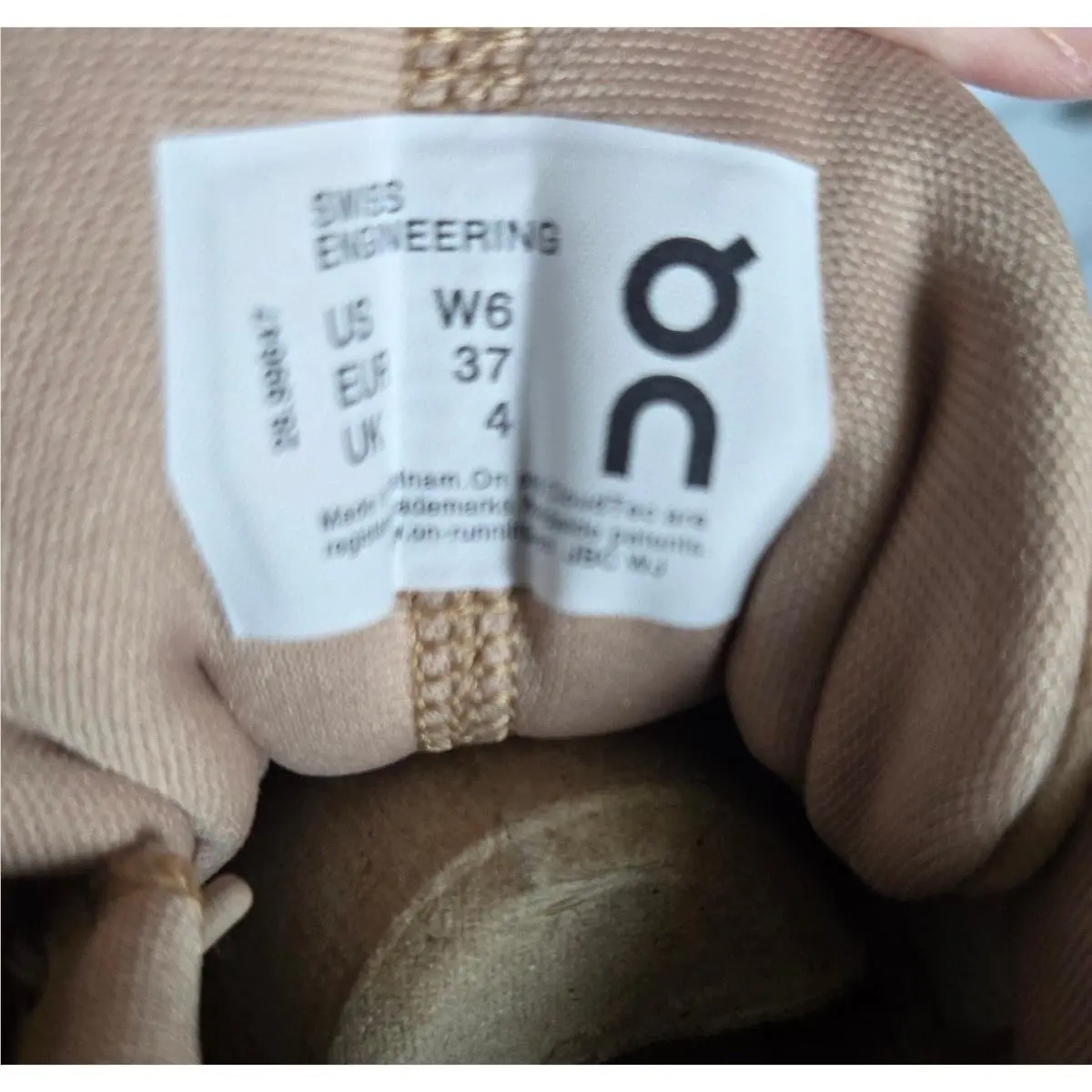 On-Running shoes - On Running Cloud Hi - Cloud - Beige 6