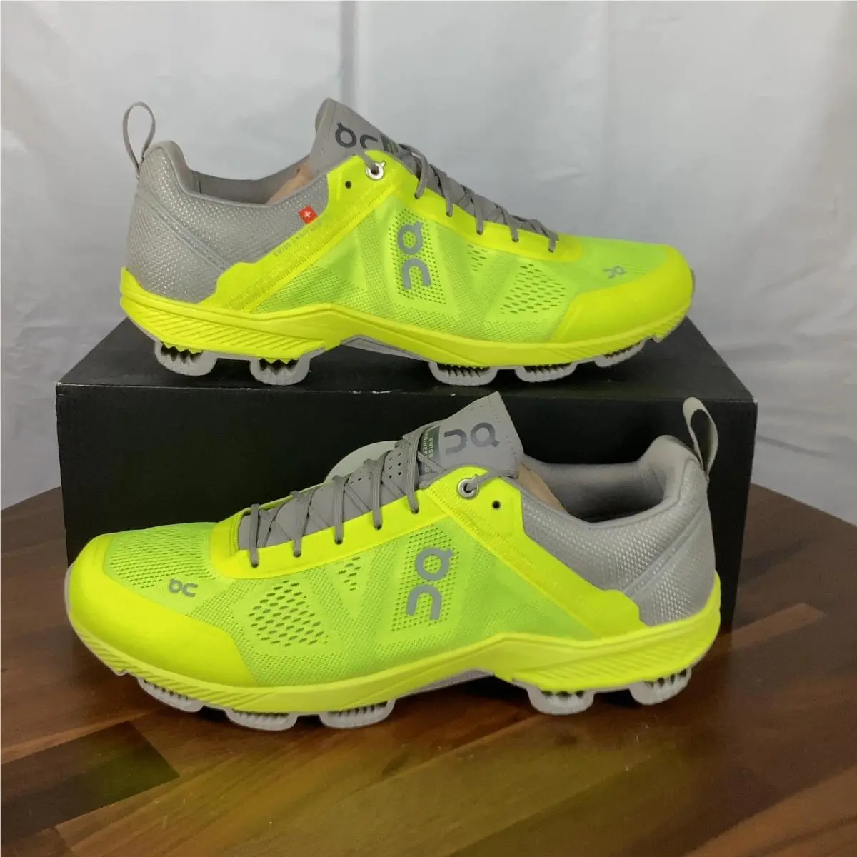 On Running Cloudsurfer Running Sneakers Neon Yellow Gray Men`s Size 11.5 US