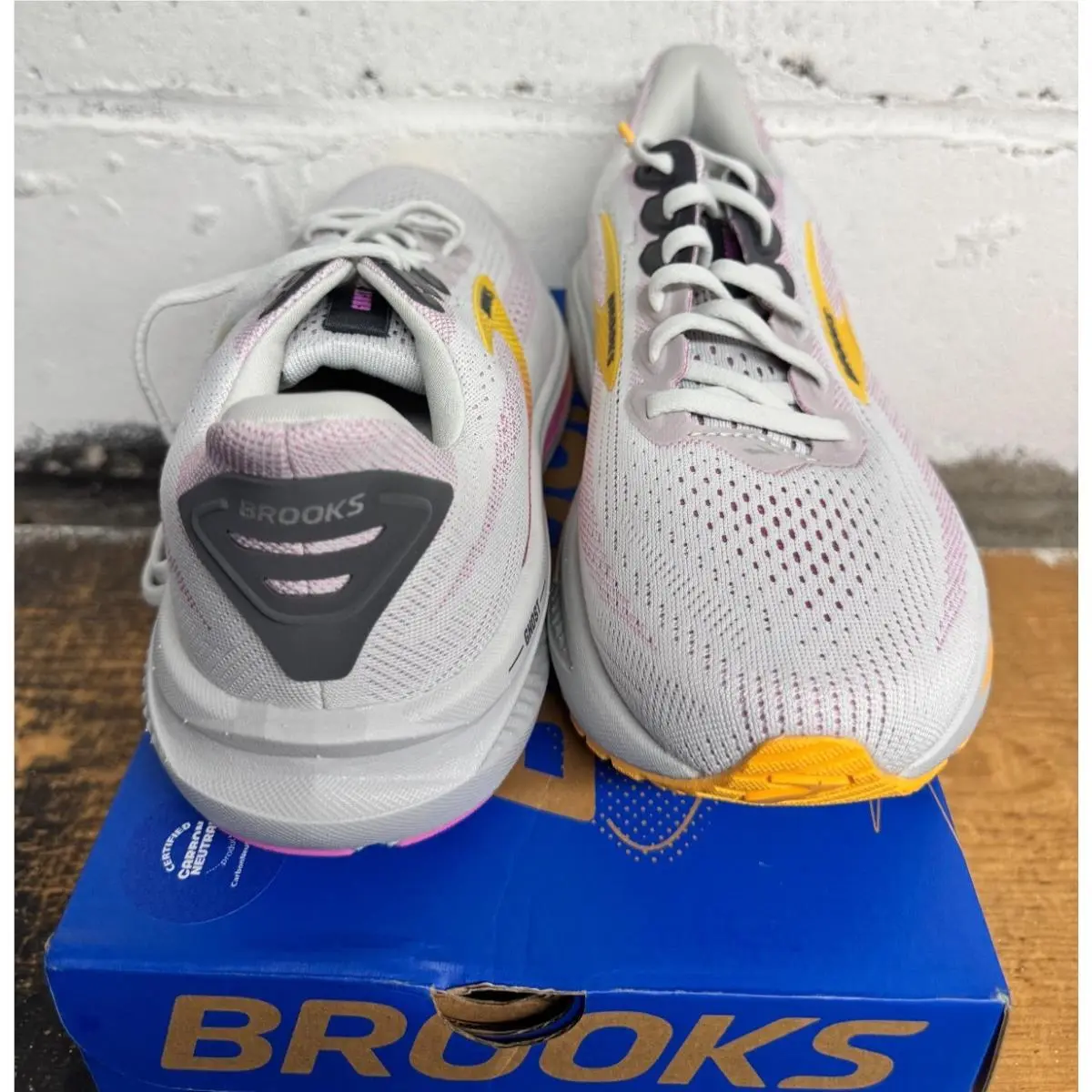 Brooks shoes - Ghost 17 - Ghost - 120431 1D 070 - White 2