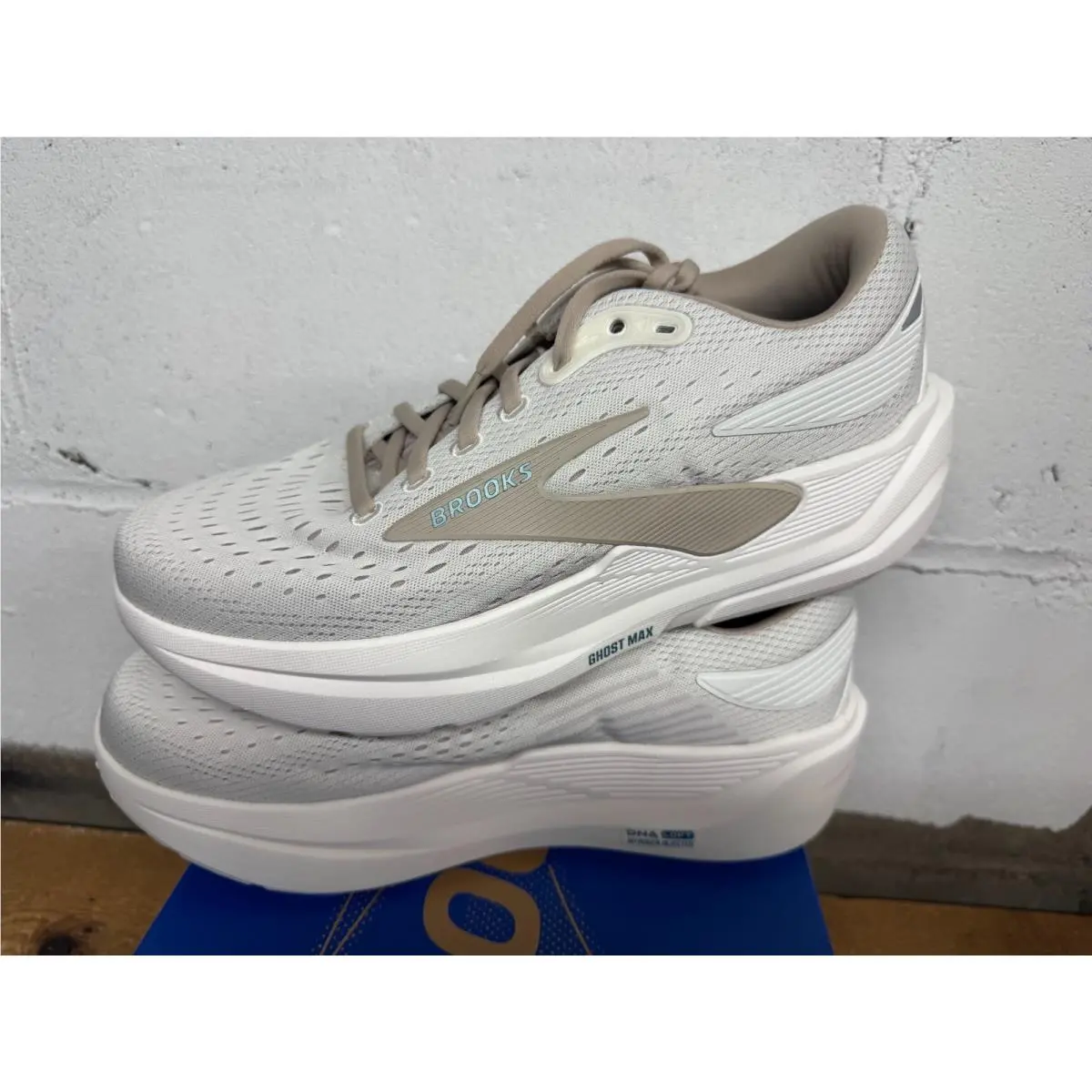 Brooks shoes - Ghost Max 3 - Ghost Max - 120457 1D 043 - Black 2