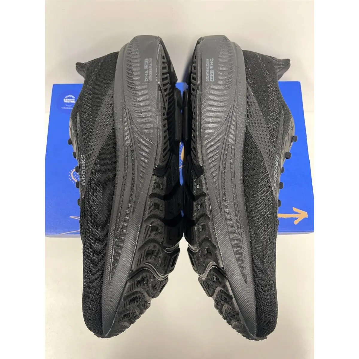 Brooks shoes - Brooks Ghost 17 - Ghost - Black/Black/Ebony (020) 10