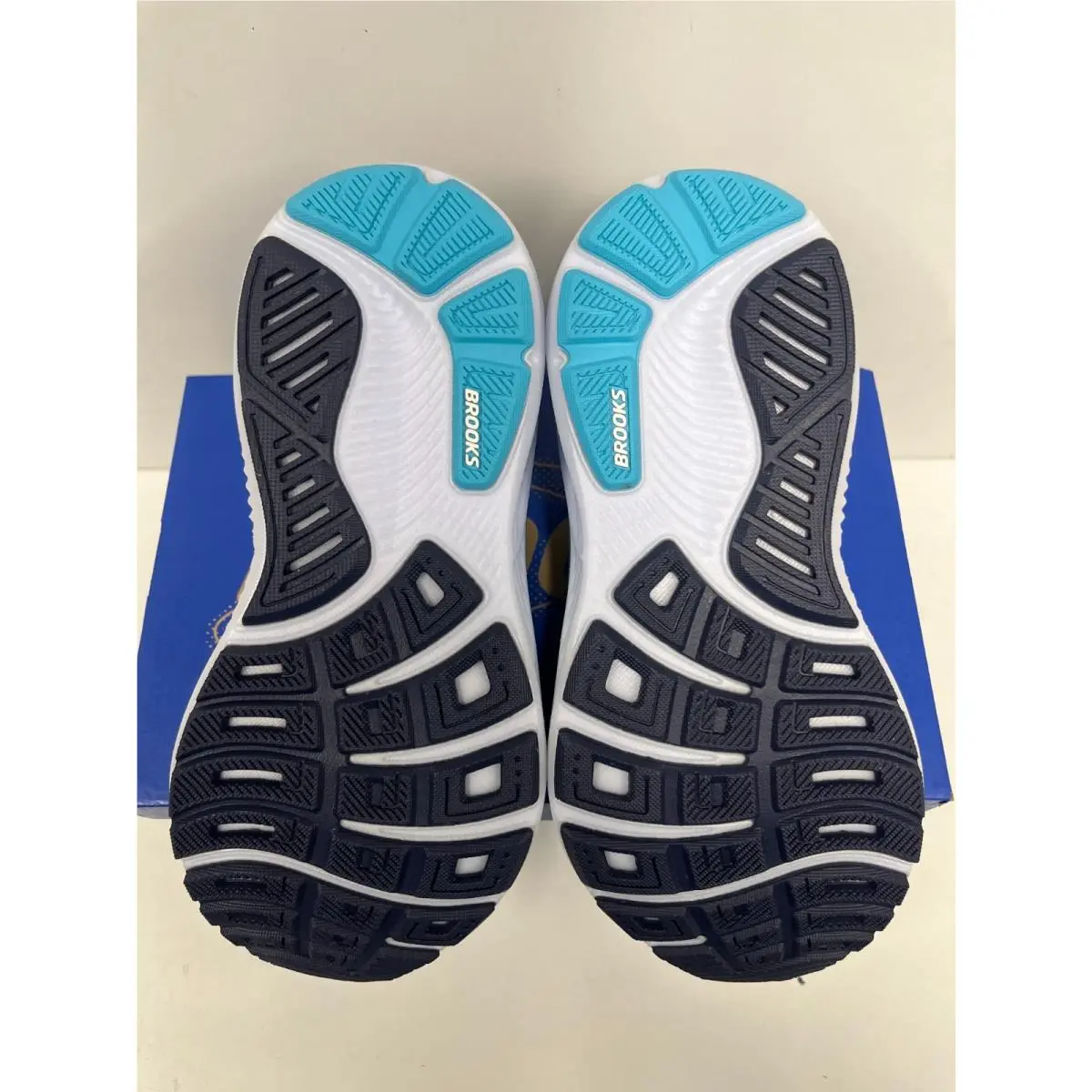 Brooks shoes - Brooks Ghost 17 - Ghost - Black/Black/Ebony (020) 16