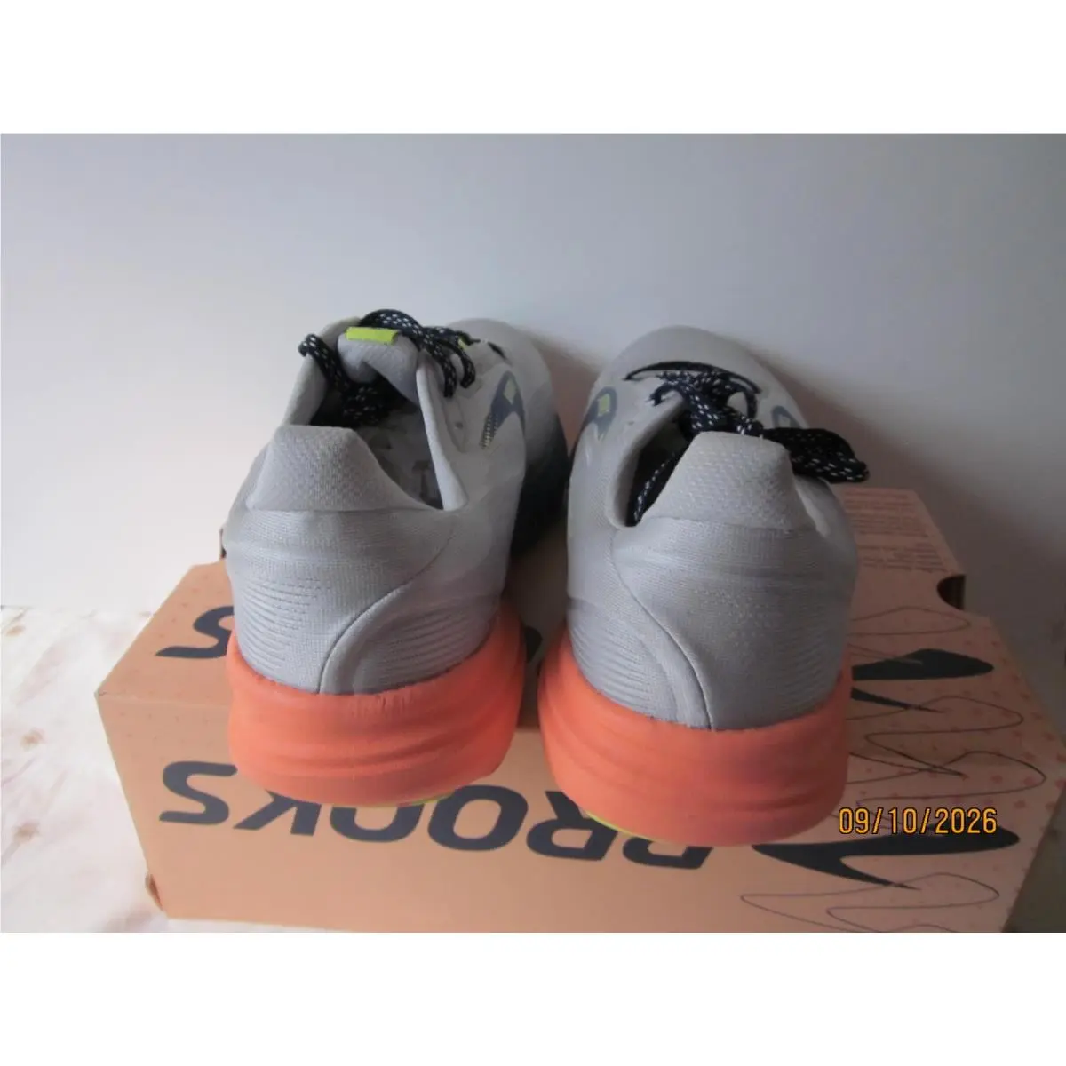Brooks shoes - Brooks Revel 8 - Revel - Quiet/Blue/Salmon 8