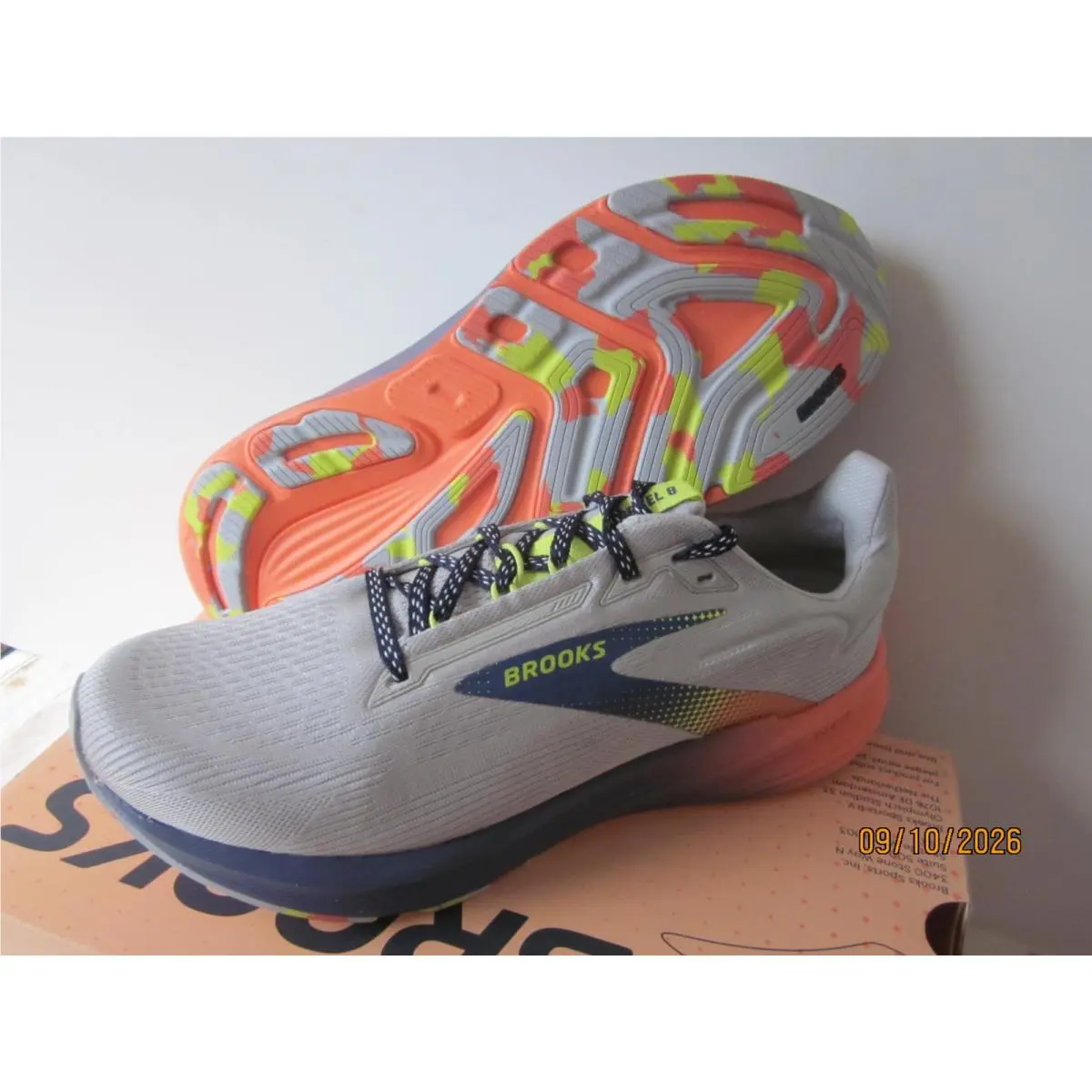 Brooks shoes - Brooks Revel 8 - Revel - Quiet/Blue/Salmon 1