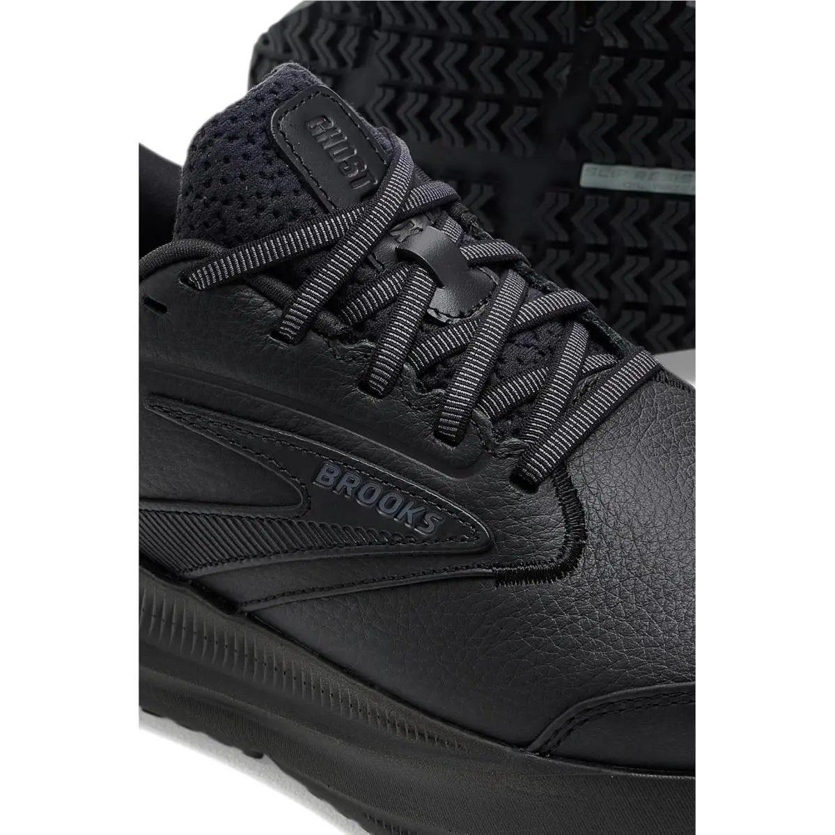 Brooks shoes - Black/Black 11
