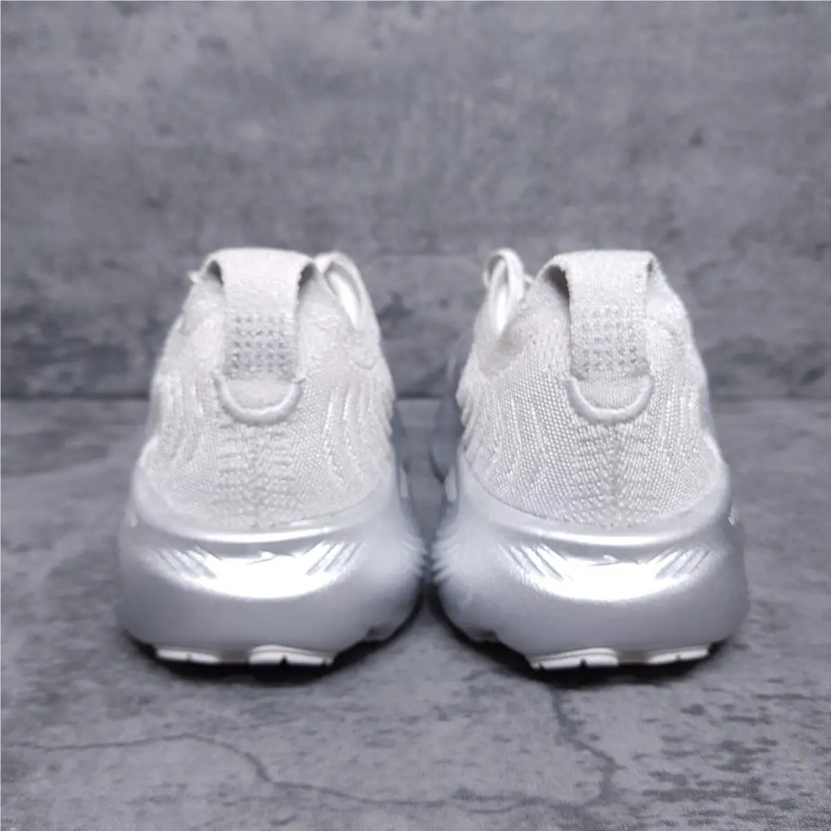 Brooks shoes - Brooks Adrenaline GTS 25 - Adrenaline GTS - 120443 1B 184 - Silver 2