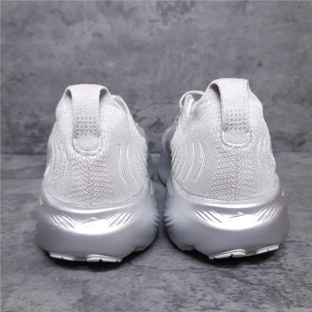 Brooks shoes - Brooks Adrenaline GTS - Adrenaline GTS - 1104541D184 - Silver 2