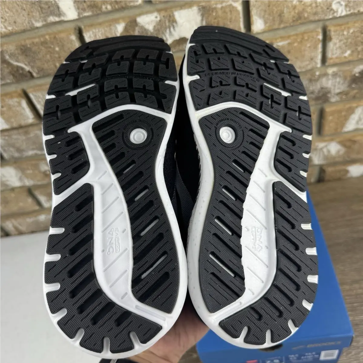 Brooks shoes - Brooks Ariel GTS 24 - Ariel GTS - 120414-016 - Black 7