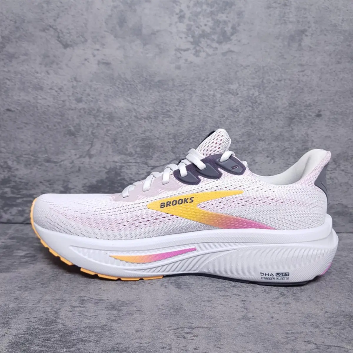 Brooks shoes - Brooks Ghost 17 - Ghost - 120431-1D-070 - Multicolor 0