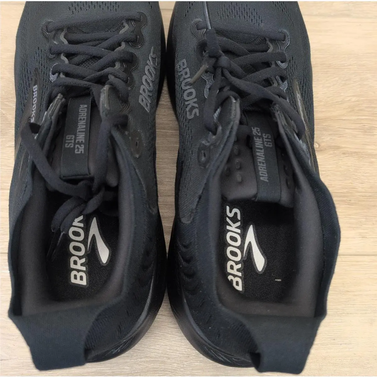 Brooks shoes - Brooks Adrenaline GTS 23 - Adrenaline GTS - 110454 - Black 2