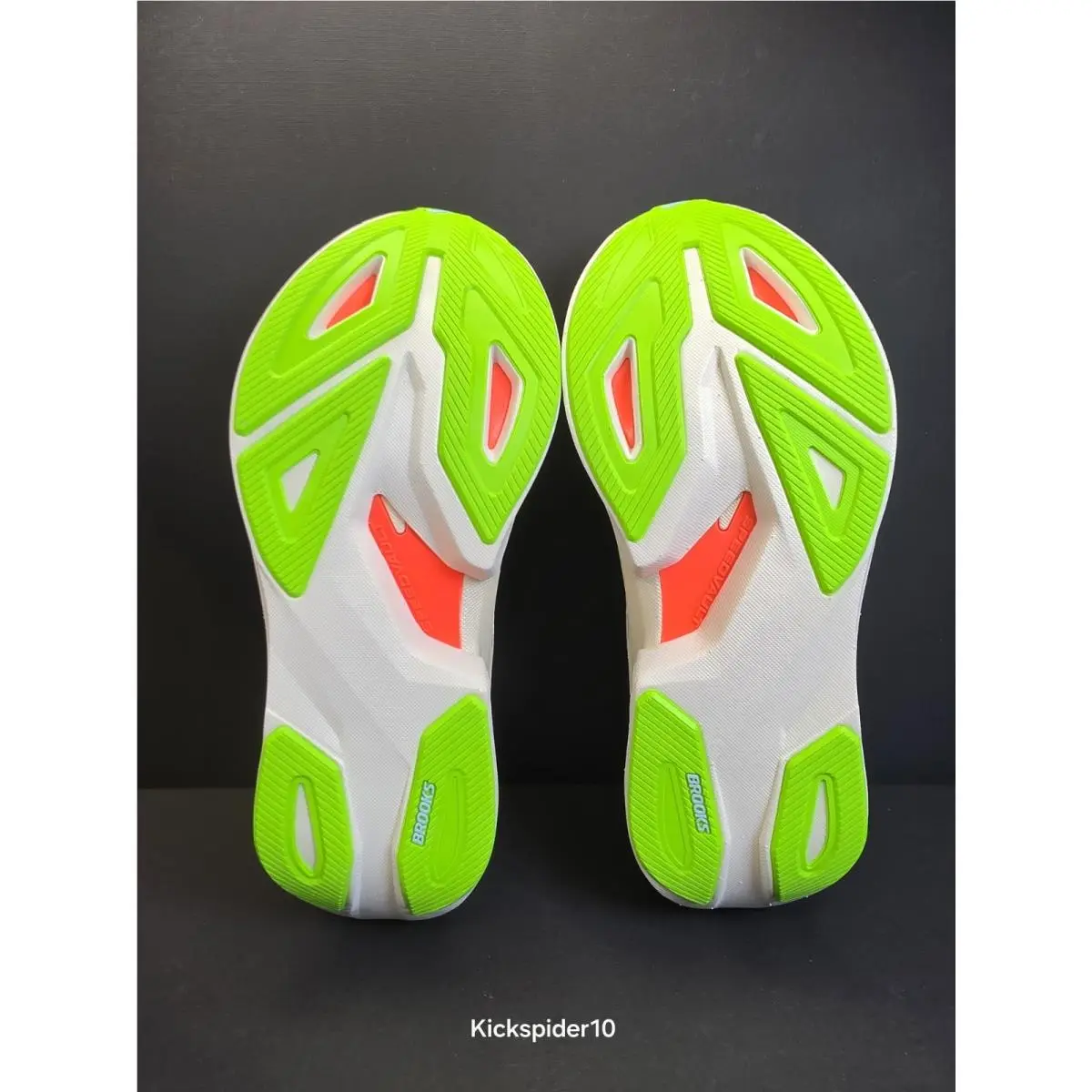Brooks shoes - Brooks Hyperion Max 3 - Hyperion Max - 120455-1B-182 - Coconut/Green Gecko/Pink Clay 8