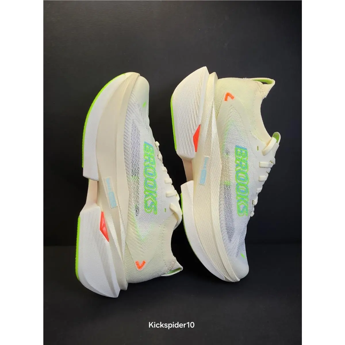 Brooks shoes - Brooks Hyperion Max 3 - Hyperion Max - 120455-1B-182 - Coconut/Green Gecko/Pink Clay 5