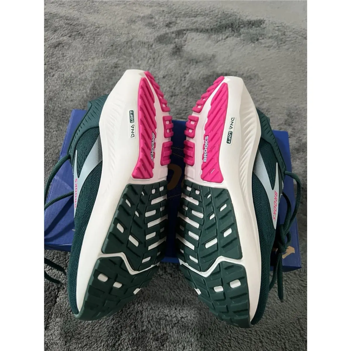 Brooks shoes - Brooks Anthem 8 - Anthem - Pink 1