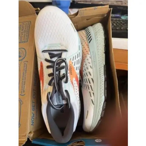 Brooks shoes - Brooks Adrenaline GTS 21 - Adrenaline GTS - 120329 1B 193 - White (UPC: 190340748387) 3