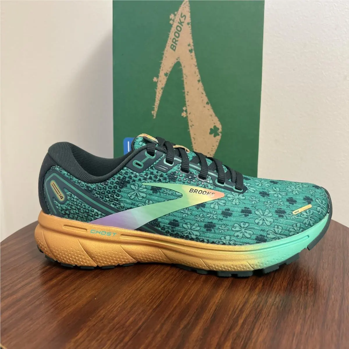 Brooks Ghost 14 Run Lucky Irish Running Shoes Women’s Size 6.5 St Patrick’s Day