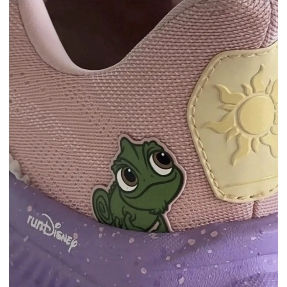 Brooks shoes - Brooks Ghost - Ghost - Pink And Purple 4
