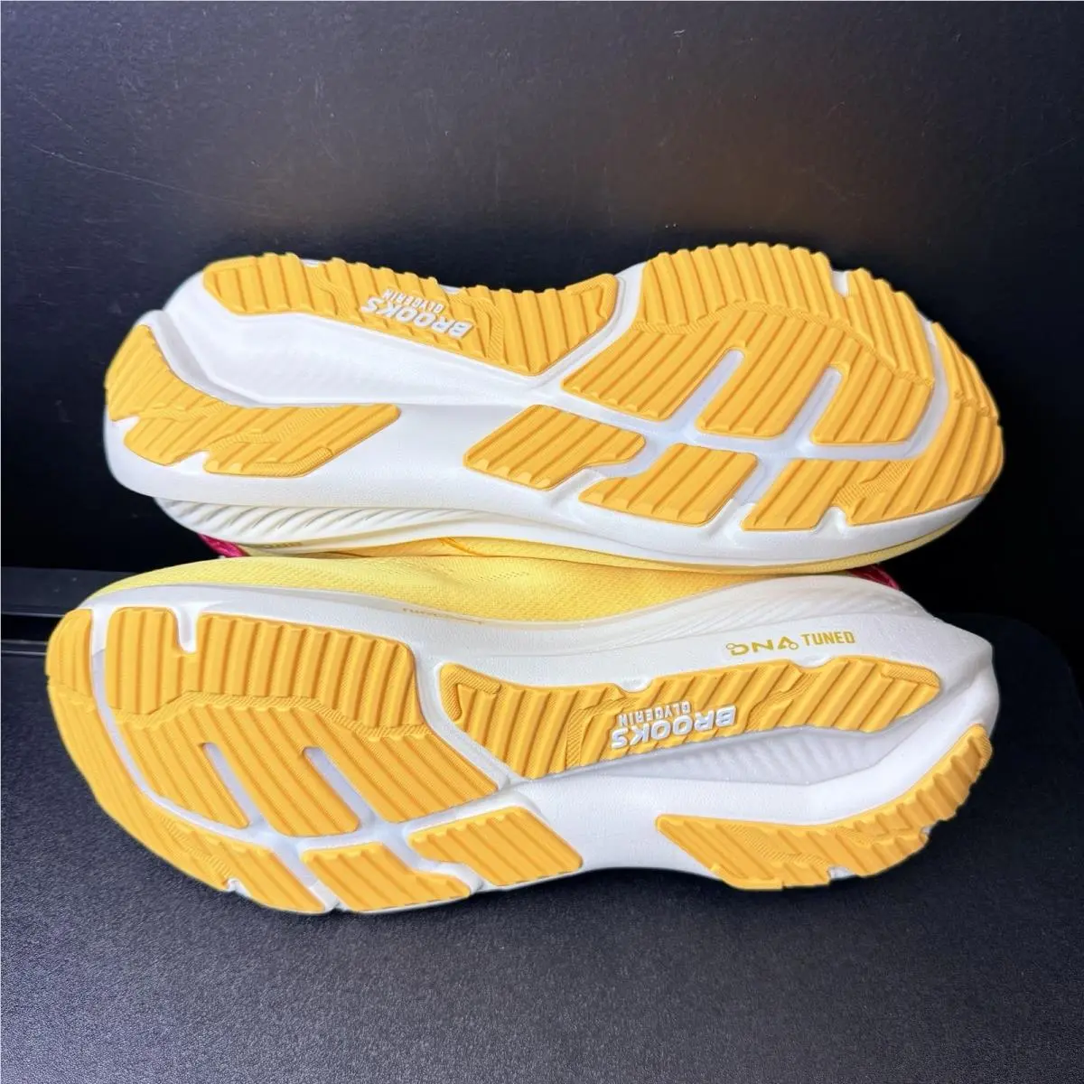 Brooks shoes - Brooks Glycerin - Glycerin - 110563 1D 747 - Yellow 12
