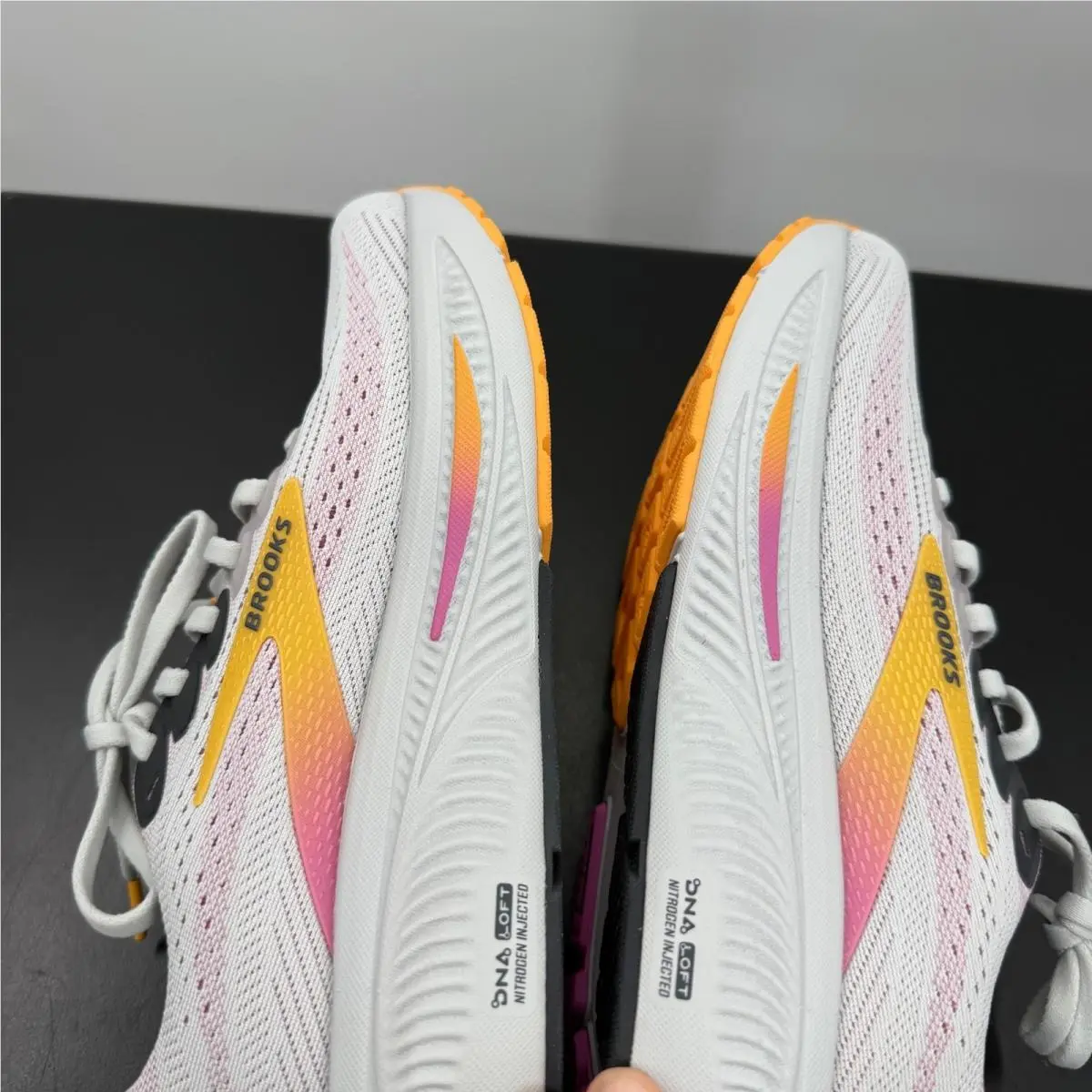 Brooks shoes - Brooks Ghost 17 - Ghost - Multicolor 6