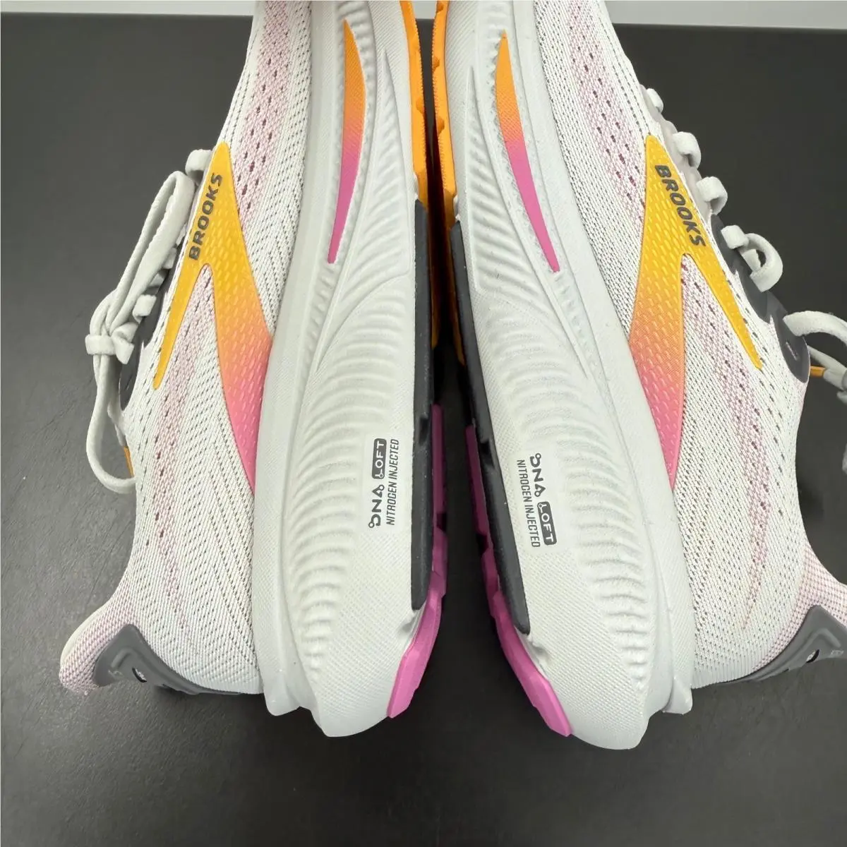 Brooks shoes - Brooks Ghost 17 - Ghost - Multicolor 7