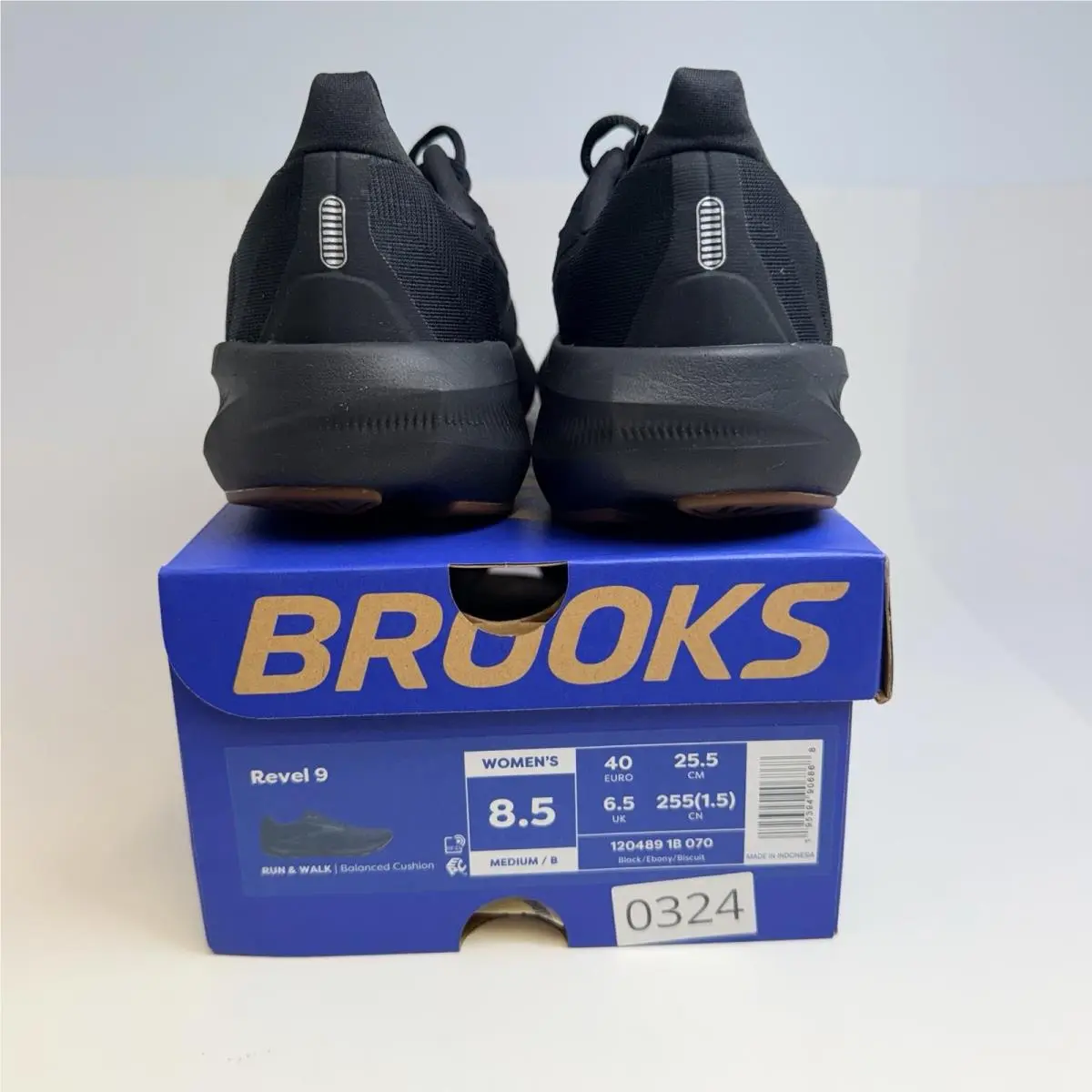 Brooks shoes - Brooks Revel - Revel - Black 2